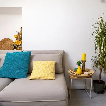 아파트 Elegante Attico Fronte - Casa Barozzi 루이노