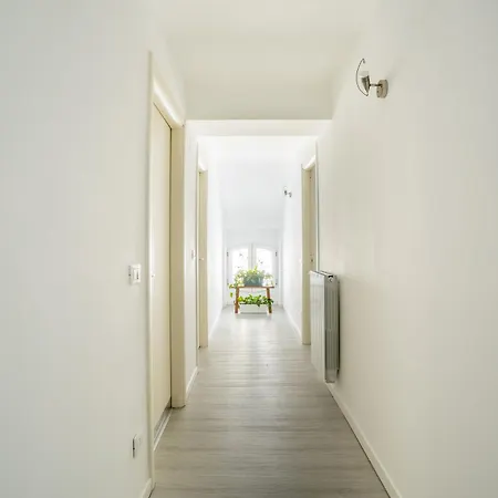 アパート Elegante Attico Fronte - Casa Barozzi ルイーノ