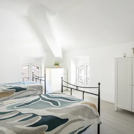 Elegante Attico Fronte - Casa Barozzi 루이노
