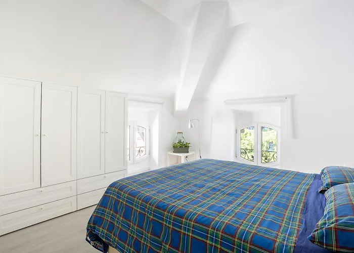 Elegante Attico Fronte Lago - Casa Barozzi