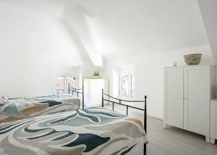 Elegante Attico Fronte Lago - Casa Barozzi Luino