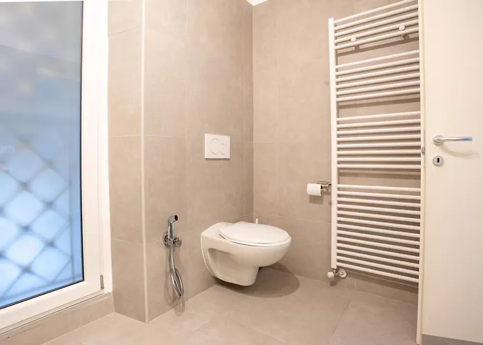 Elegante Attico Fronte Lago - Casa Barozzi Appartamento *