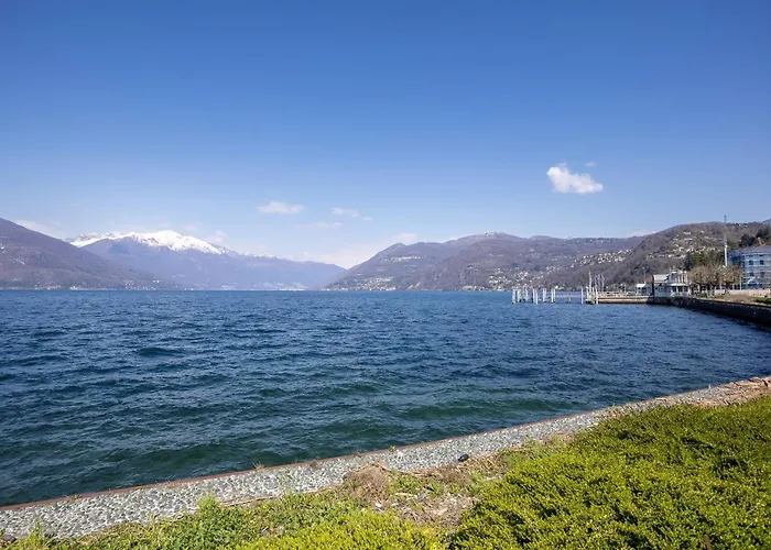Appartamento Elegante Attico Fronte Lago - Casa Barozzi Luino